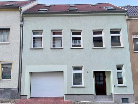 Reihenhaus zum Kauf provisionsfrei 163.000 € 8 Zimmer 150 m² 180 m² Grundstück Meerane 08393