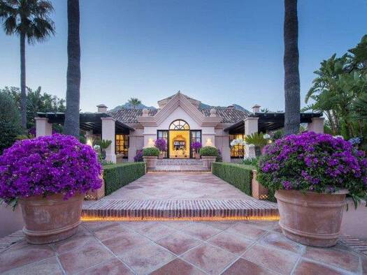 Einfamilienhaus zum Kauf 7.690.000 € 595 m² 2.460 m² Grundstück Sierra Blanca 09585