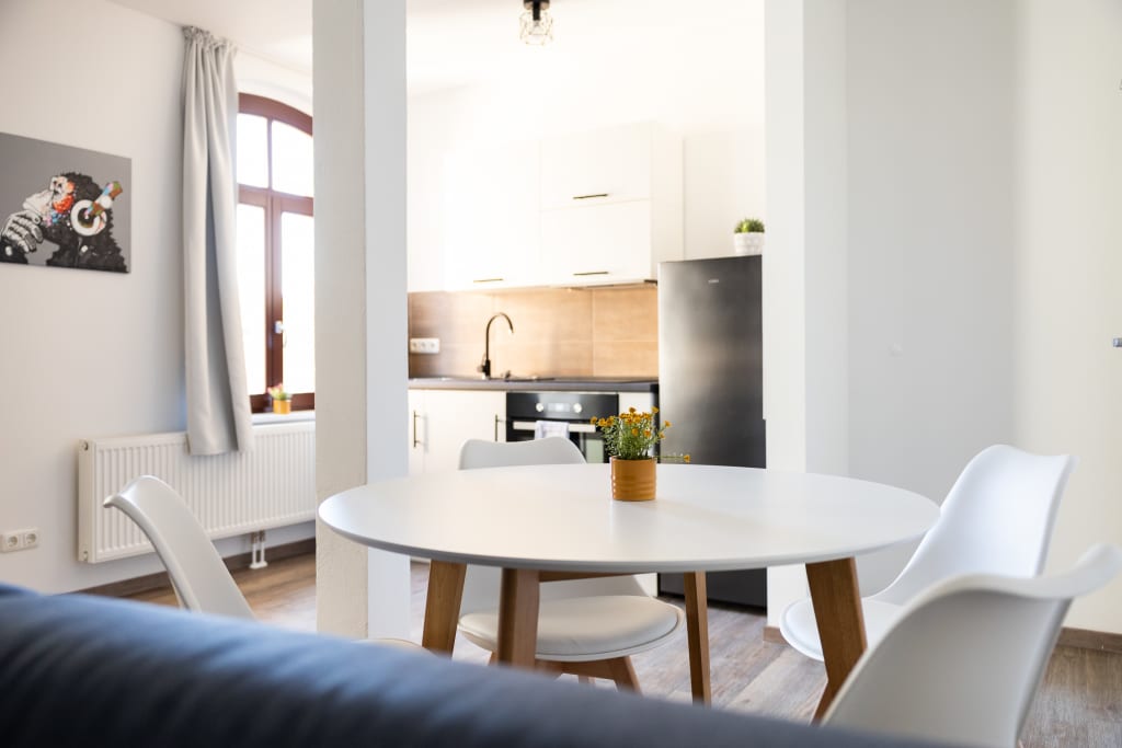 Wohnung zur Miete Wohnen auf Zeit 1.435 € 2 Zimmer 35 m²<br/>Wohnfläche 14.12.2024<br/>Verfügbarkeit Große Ulrichstraße Altstadt Halle (Saale) 06108