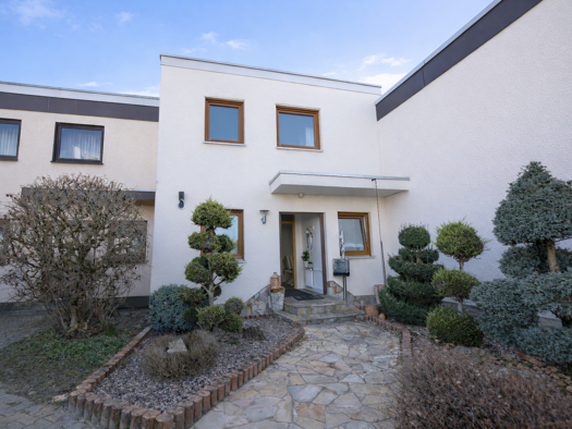 Reihenmittelhaus zum Kauf 539.000 € 5 Zimmer 117 m² 244 m² Grundstück Sonnenhof Pforzheim 75180