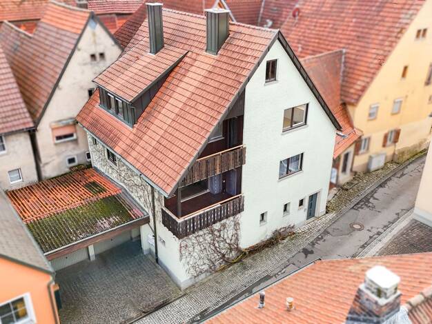 Haus zum Kauf 390.000 € 6 Zimmer 171 m² 240 m² Grundstück Winterhausen 97286