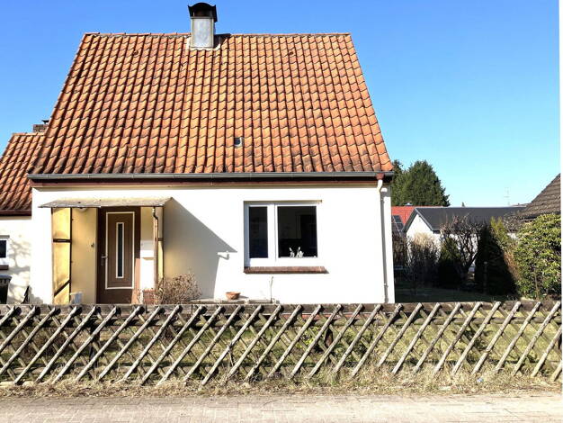 Grundstück zum Kauf provisionsfrei 430.000 € 638 m² Grundstück frei ab 01.09.2026 Sasel Hamburg 22393