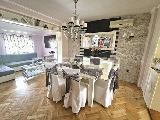 Wohnung zum Kauf - Erstbezug 285.000 € 4 Zimmer 275 m² 1. Geschoss Dugo Selo 10370