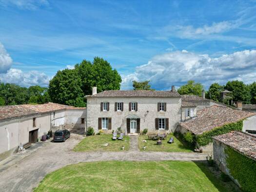 Haus zum Kauf 795.000 € 385 m² 161.897 m² Grundstück Pineuilh 33220