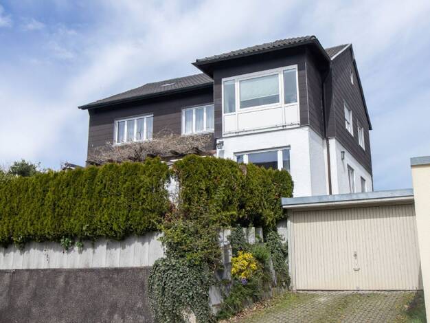Mehrfamilienhaus zum Kauf 549.000 € 8 Zimmer 239,2 m² 520 m² Grundstück Stadtgebiet Göppingen 73033