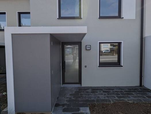Reihenhaus zur Miete 1.500 € 4,5 Zimmer 120 m² 200 m² Grundstück frei ab 01.12.2026 Söhnstetten Steinheim am Albuch 89555