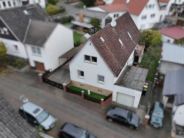 Einfamilienhaus zum Kauf 349.000 € 6 Zimmer 195 m² 422 m² Grundstück Launsbach Wettenberg 35435