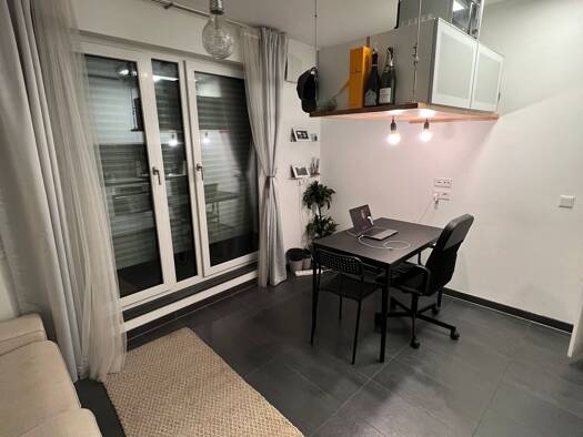 Wohnung zur Miete 575 € 2 Zimmer 38 m² Geschoss 2/4 frei ab sofort Luitpoldstraße 38 Innenstadt Erlangen 91052