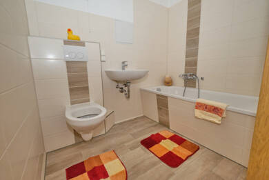 Wohnung zur Miete 309 € 2 Zimmer 47,5 m² 2. Geschoss Am Hirtenberg 10 Hohenmölsen Hohenmölsen 06679