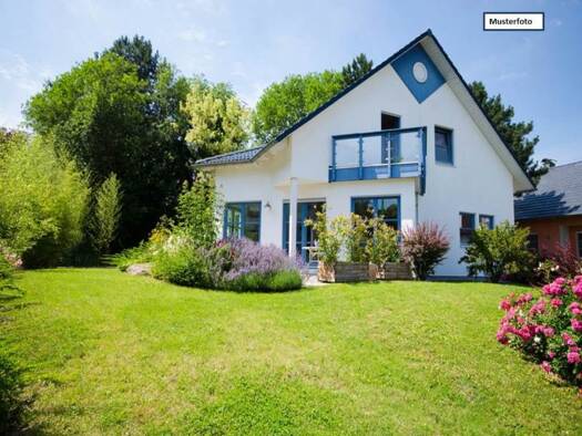 Haus zum Kauf provisionsfrei 360.000 € 191 m² 635 m² Grundstück Büchenbach Büchenbach 91186