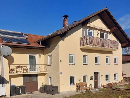 Mehrfamilienhaus zum Kauf als Kapitalanlage geeignet 515.000 € 9 Zimmer 190 m² 412 m² Grundstück Fridolfing 83413