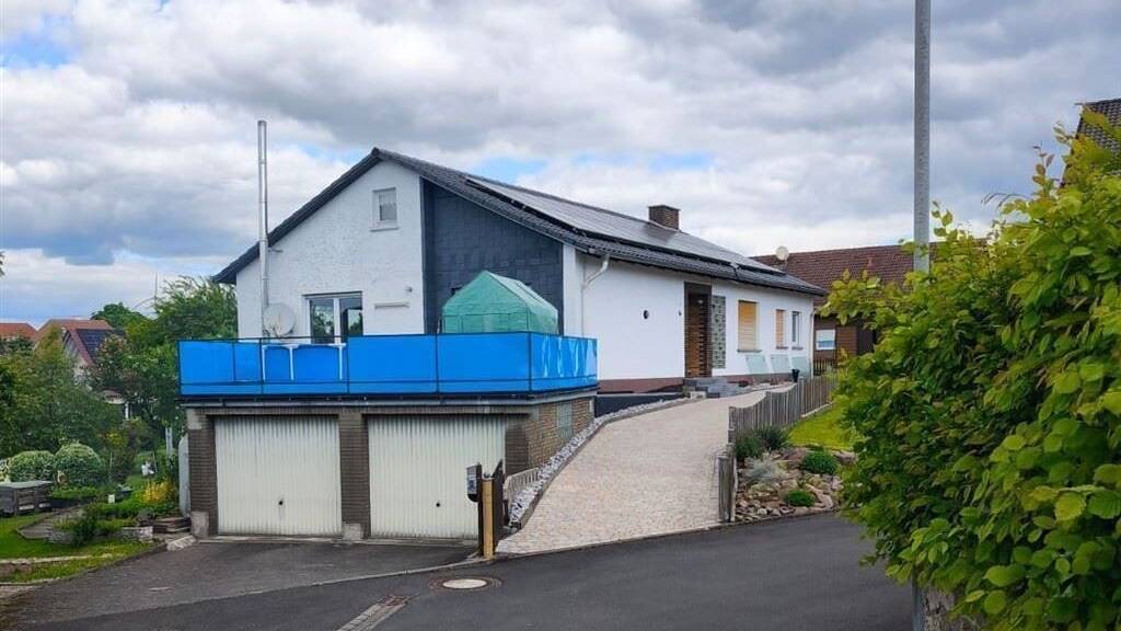 Einfamilienhaus zum Kauf 499.000 € 10 Zimmer 235 m² 746 m² Grundstück Stadtallendorf 35260