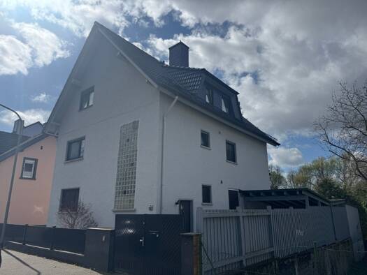 Mehrfamilienhaus zum Kauf 10 Zimmer 235 m² 549 m² Grundstück Großauheim Hanau 63457