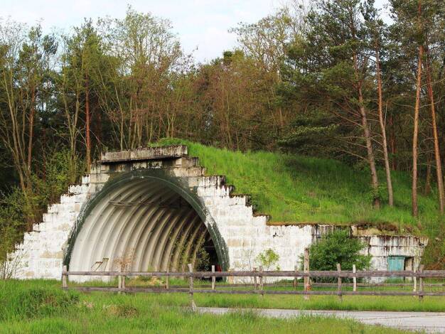 Haus zum Kauf provisionsfrei 220.000 € 8 Zimmer 400 m² 4.300 m² Grundstück Lindenstraße 15 Quappendorf Neuhardenberg 15320