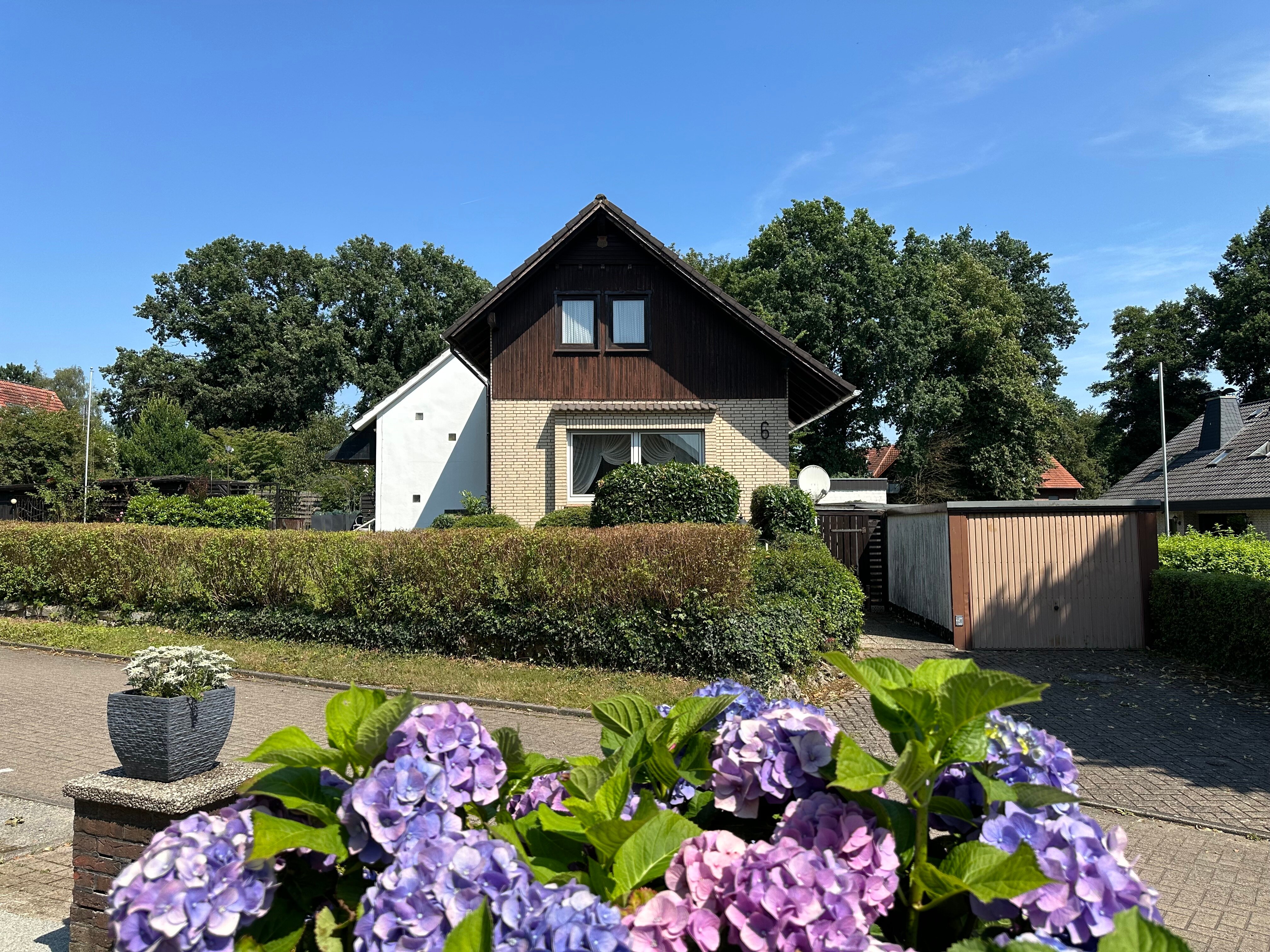 Einfamilienhaus zum Kauf provisionsfrei 190.000 € 7 Zimmer 130 m²<br/>Wohnfläche 1.045 m²<br/>Grundstück ab sofort<br/>Verfügbarkeit Exter Vlotho 32602