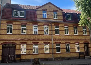 Mehrfamilienhaus zum Kauf provisionsfrei als Kapitalanlage geeignet 52.000 € 244,3 m² 297 m² Grundstück Dessauerstraße 2 Bitterfeld Bitterfeld-Wolfen 06749