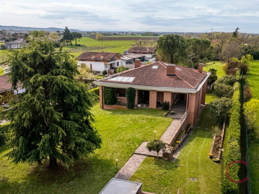 Haus zum Kauf 448.000 € 12 Zimmer 450 m² 5.000 m² Grundstück San Giovanni al Natisone 33048