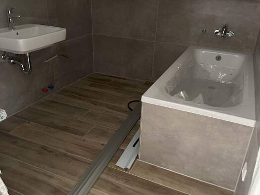 Wohnung zur Miete 850 € 1 Zimmer 63,9 m² 1. Geschoss frei ab 01.02.2026 Thomas Müntzer Weg 4 Zwätzen Jena 07743