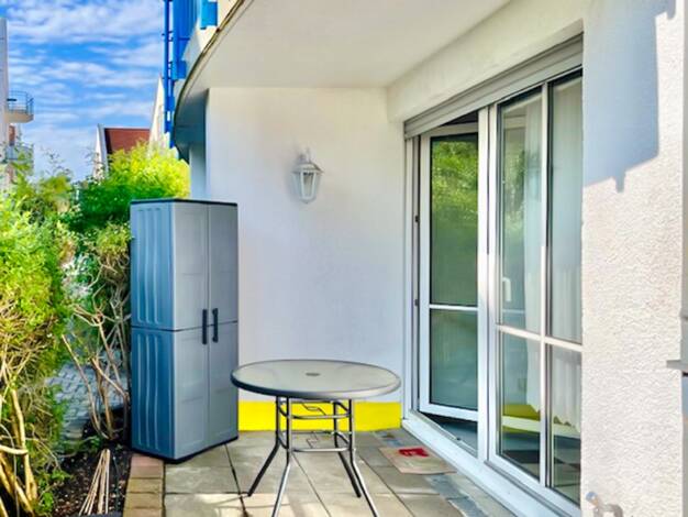 Wohnung zur Miete 600 € 2 Zimmer 48 m² Dresden 01328