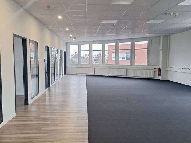 Bürofläche zur Miete 310,7 m² Bürofläche Hans-Riedl-Straße 19 Feldkirchen Feldkirchen 85622