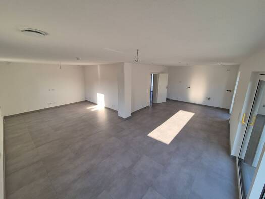 Einfamilienhaus zur Miete 2.150 € 6 Zimmer 139 m² 300 m² Grundstück frei ab 01.02.2027 Obertorweg 4 Gaimersheim Gaimersheim 85080