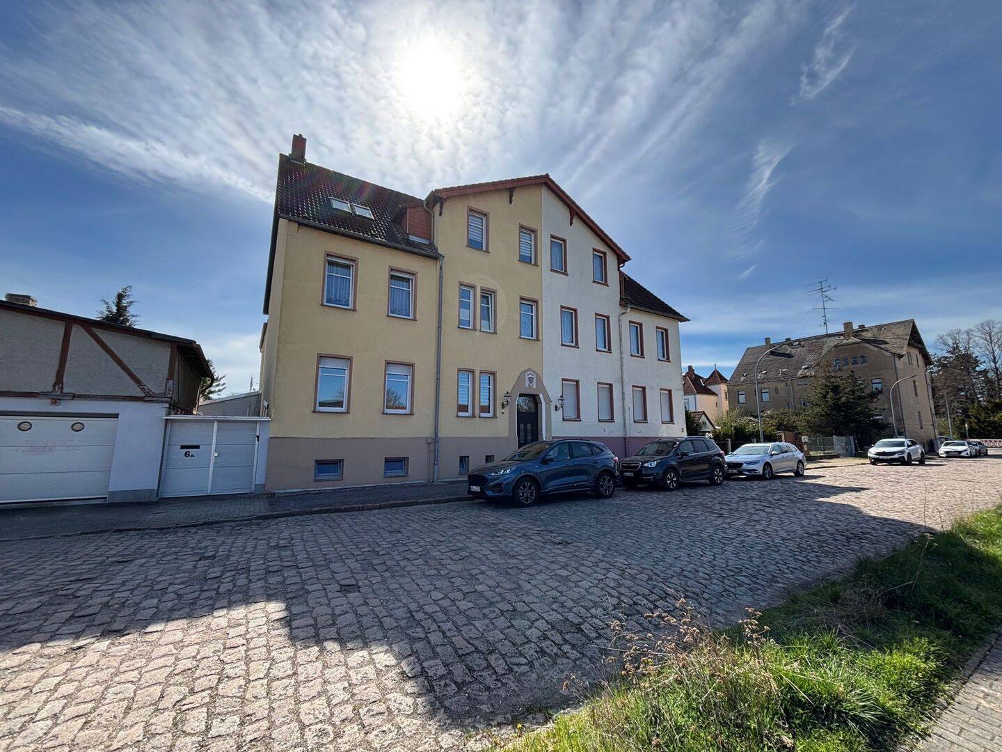 Immobilie in Lützen - Mehrfamilienhaus in Lützen zu verkaufen !! - Bild 0