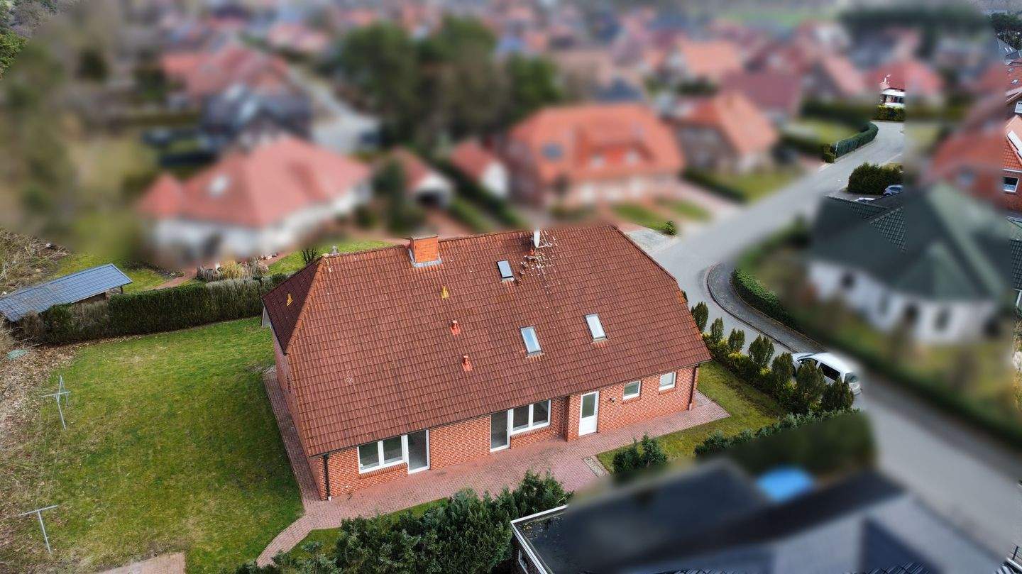 Immobilie in Börger - Siedlungslage! Großes Einfamilienhaus mit tollem Garten! - Bild 2