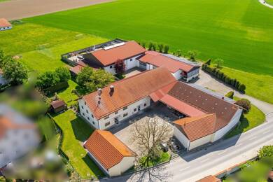 Haus zum Kauf 3.550.000 € 175 m² 7.912 m² Grundstück Grucking Fraunberg / Grucking 85447