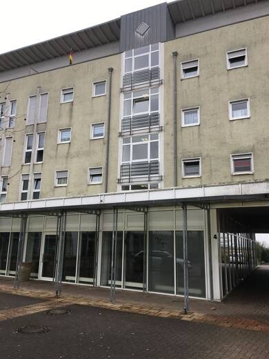 Ladenfläche zur Miete 899 € 129 m² Verkaufsfläche Marktplatz 2 Großkugel Großkugel 06184