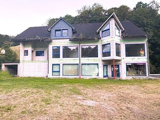Gewerbeobjekt zum Kauf als Kapitalanlage geeignet 200.000 € 15 Zimmer 700 m² 912 m² Grundstück Neustädter Straße 12 Schönbrunn Schleusegrund 98667