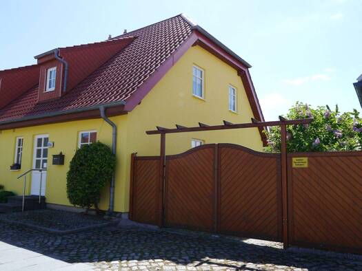 Haus zum Kauf 329.000 € 4 Zimmer 113,4 m² 403 m² Grundstück Sagard 18551