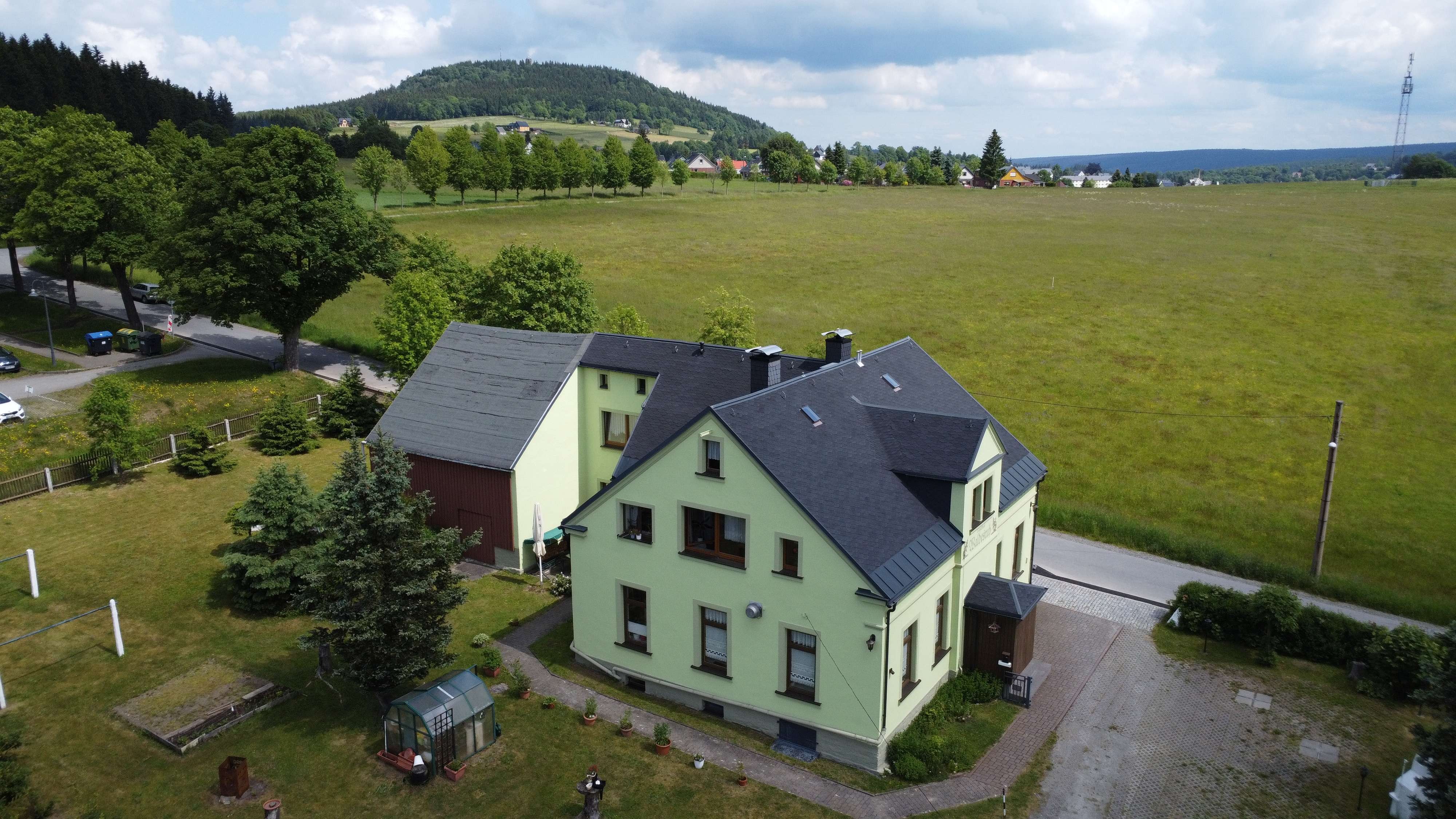 Haus zum Kauf 139.000 € 6 Zimmer 260 m²<br/>Wohnfläche 2.010 m²<br/>Grundstück Bärenstein Bärenstein 09471