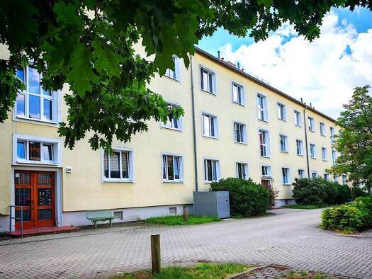 Wohnung zur Miete 297 € 2 Zimmer 54,1 m² 2. Geschoss Pestalozzistraße 2 f Hoyerswerda Hoyerswerda 02977