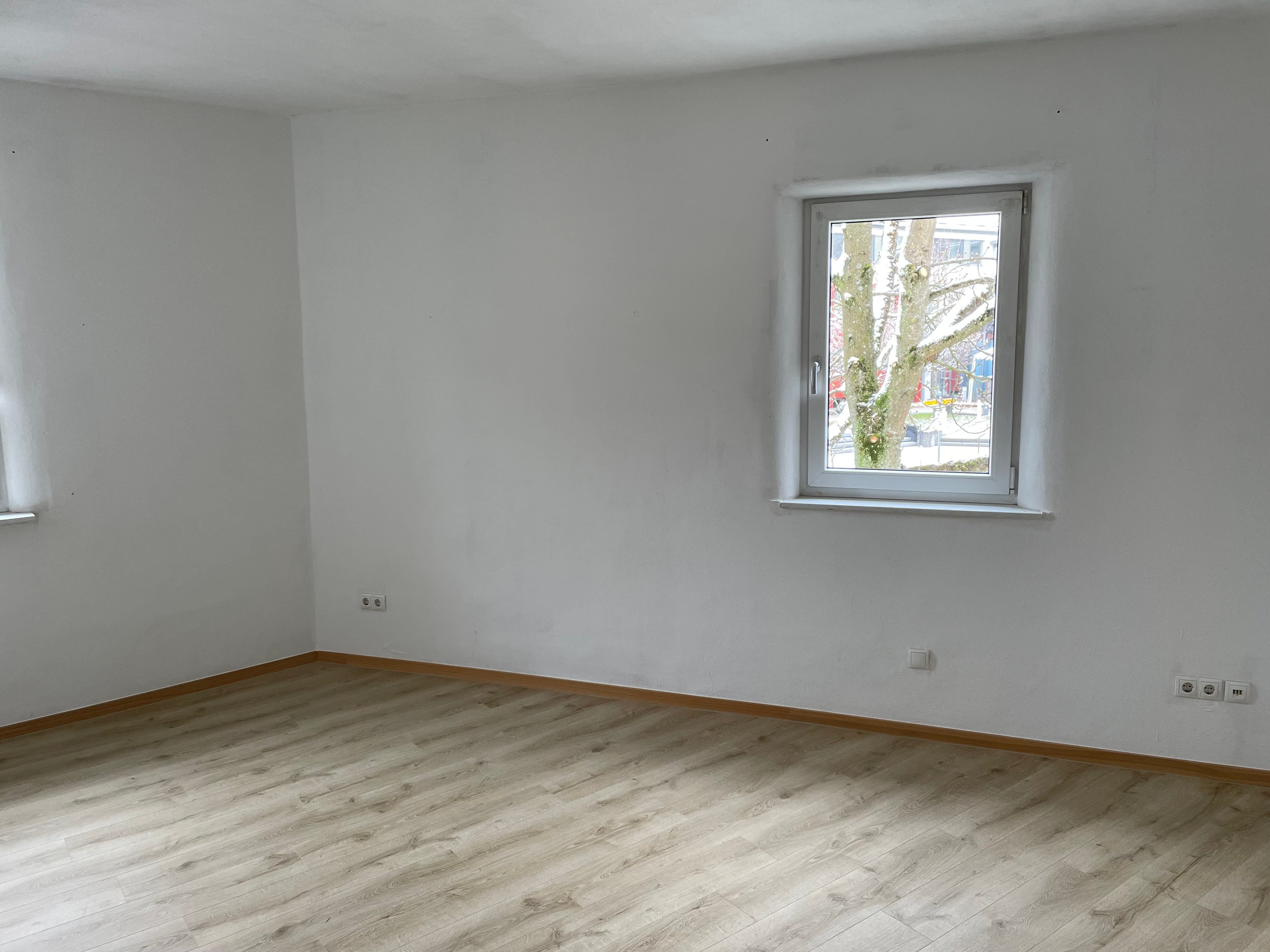 Wohnung zur Miete 700 € 3 Zimmer 82 m²<br/>Wohnfläche 1.<br/>Geschoss ab sofort<br/>Verfügbarkeit Forchheim Forchheim 91301