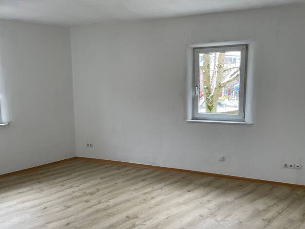 Wohnung zur Miete 700 € 3 Zimmer 82 m² Geschoss 1/3 frei ab 01.03.2026 Forchheim 91301