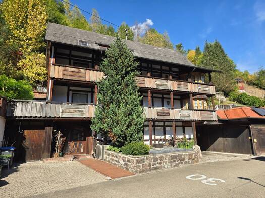 Mehrfamilienhaus zum Kauf 295.000 € 9 Zimmer 219 m² 1.519 m² Grundstück Schönmünzach Baiersbronn 72270