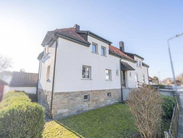 Haus zum Kauf 190.000 € 6 Zimmer 165 m² 500 m² Grundstück Coburger Straße 27 Ebersdorf Ebersdorf b.Coburg 96237