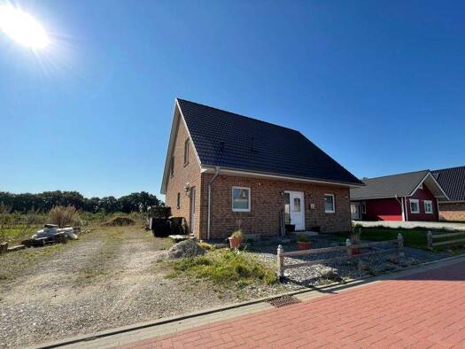 Einfamilienhaus zum Kauf 268.800 € 4 Zimmer 135 m² 885 m² Grundstück Nindorf 25704