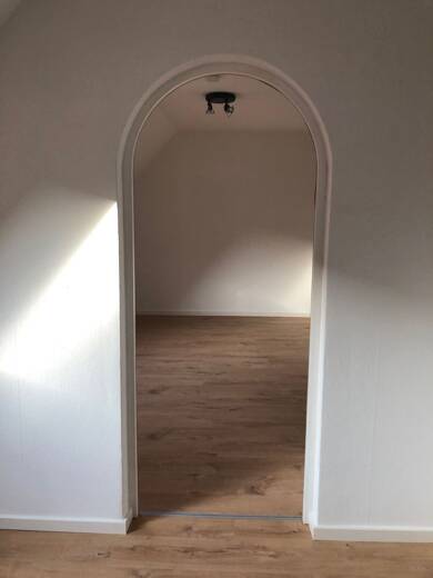 Wohnung zur Miete 950 € 3 Zimmer 70 m² Dachgeschoss, 3. Geschoss frei ab 01.08.2025 Hallstr. 8 Altstadt - Südost Ingolstadt 85049