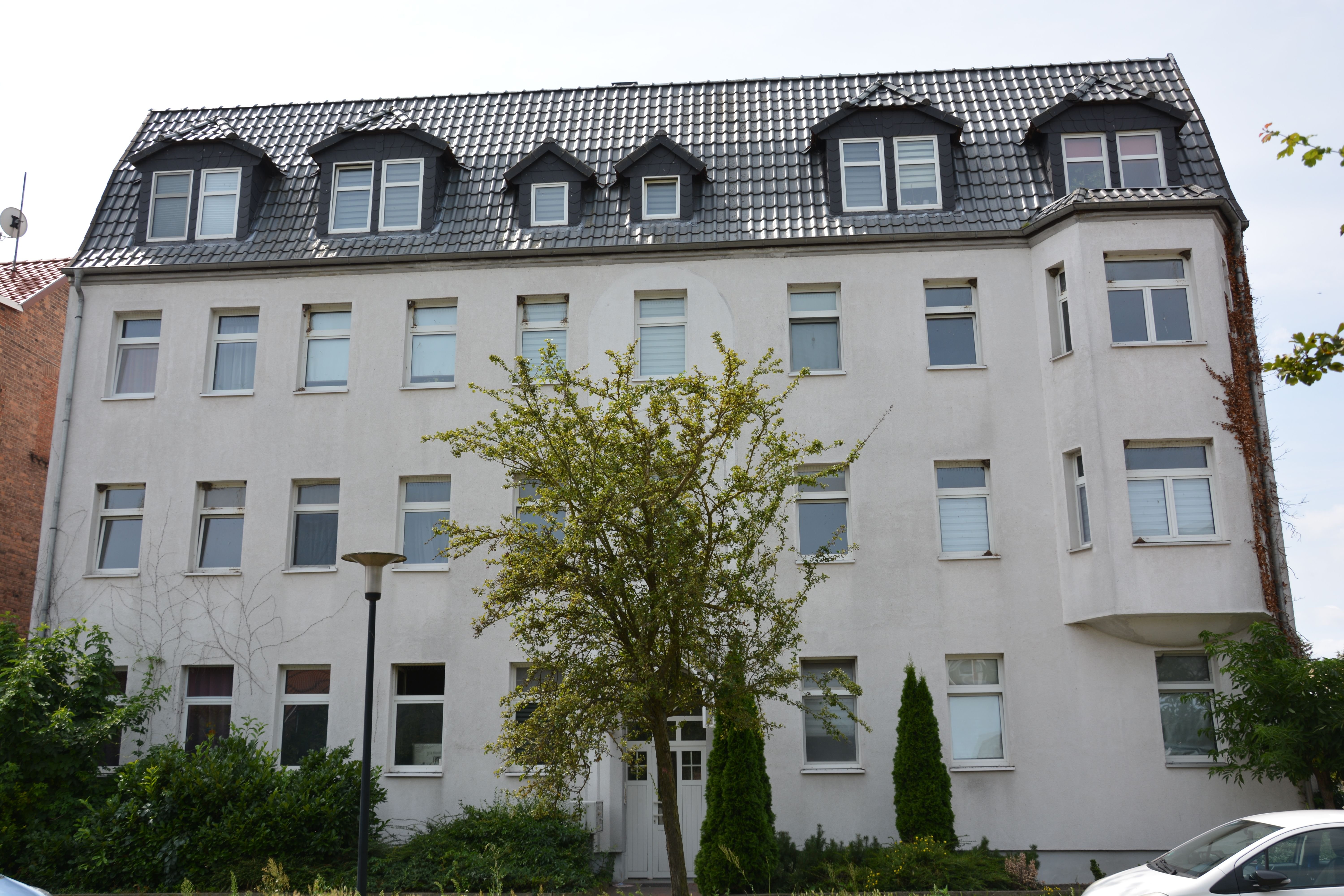 Mehrfamilienhaus zum Kauf 990.000 € 31 Zimmer 710 m²<br/>Wohnfläche 1.145 m²<br/>Grundstück Haldensleben Haldensleben 39340