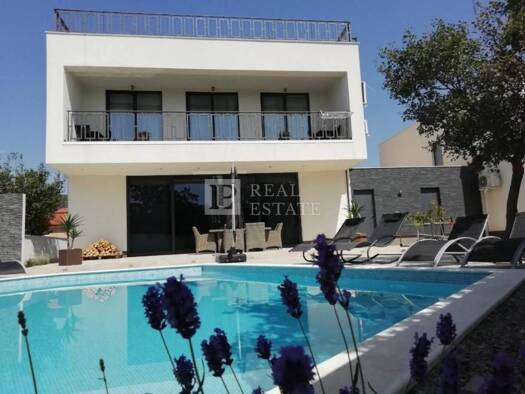 Haus zum Kauf 850.000 € 8 Zimmer 223 m² Smrika, Kraljevica Kraljevica