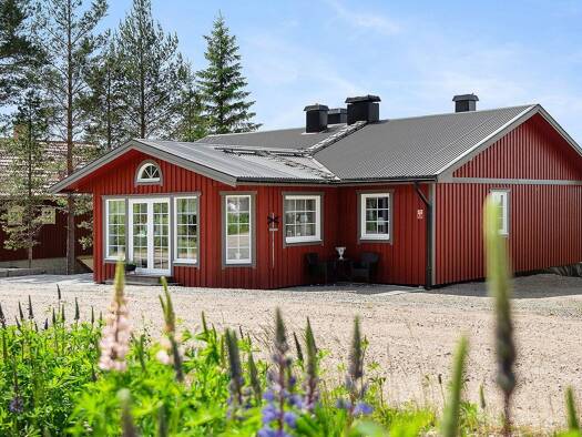 Haus zum Kauf 300.000 € 8 Zimmer 134 m² 1.115 m² Grundstück Haninge kommun