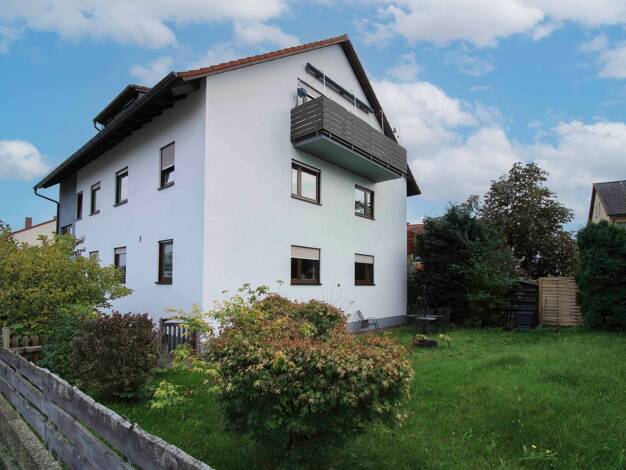 Mehrfamilienhaus zum Kauf als Kapitalanlage geeignet 598.000 € 11 Zimmer 320,7 m² 760,1 m² Grundstück Lonnerstadt 91475