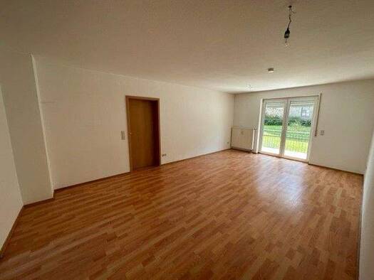 Wohnung zur Miete 780 € 4 Zimmer 90 m² EG frei ab sofort Püssensheimer Str. 6 Prosselsheim 97279