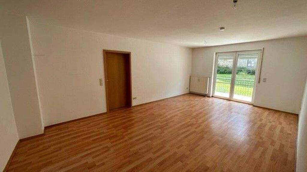 Wohnung zur Miete 780 € 4 Zimmer 90 m² EG frei ab sofort Püssensheimer Str. 6 Prosselsheim 97279