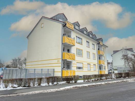 Wohnung zur Miete 390 € 2 Zimmer 33 m² Geschoss 1/3 frei ab 01.05.2026 Erfurter Straße 26 Coburg 96450