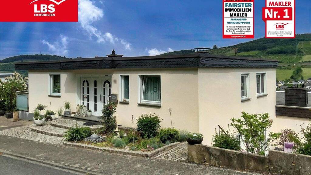 Einfamilienhaus zum Kauf 289.000 € 5 Zimmer 180 m² 345 m² Grundstück Velmede Bestwig 59909