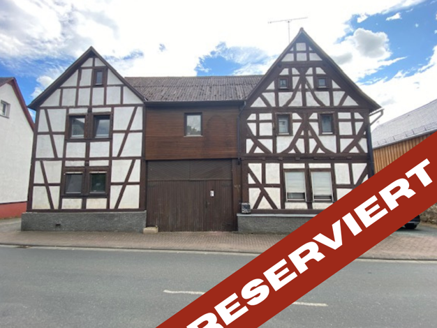 Bauernhaus zum Kauf 189.000 € 7 Zimmer 190 m² 380 m² Grundstück frei ab sofort Oberwetz Schöffengrund 35641