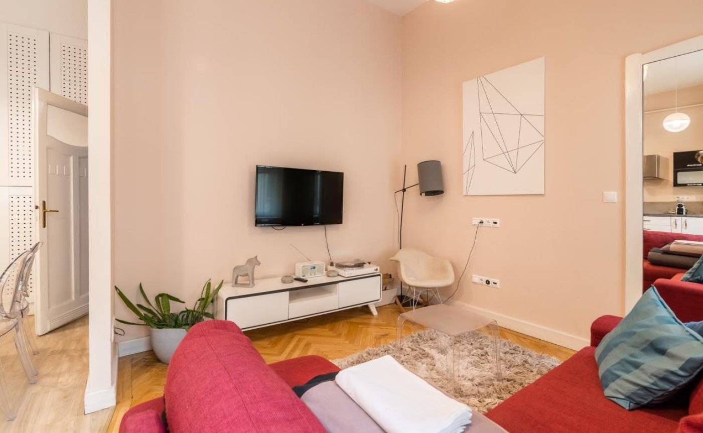 Wohnung zum Kauf provisionsfrei 945.000 € 8 Zimmer 245 m²<br/>Wohnfläche Budapest 1051