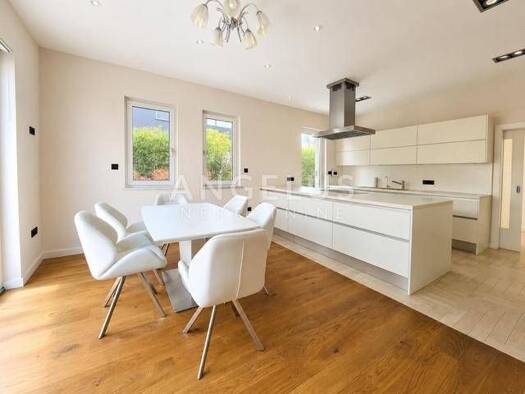 Haus zur Miete 3.300 € 5 Zimmer 320 m² Blato